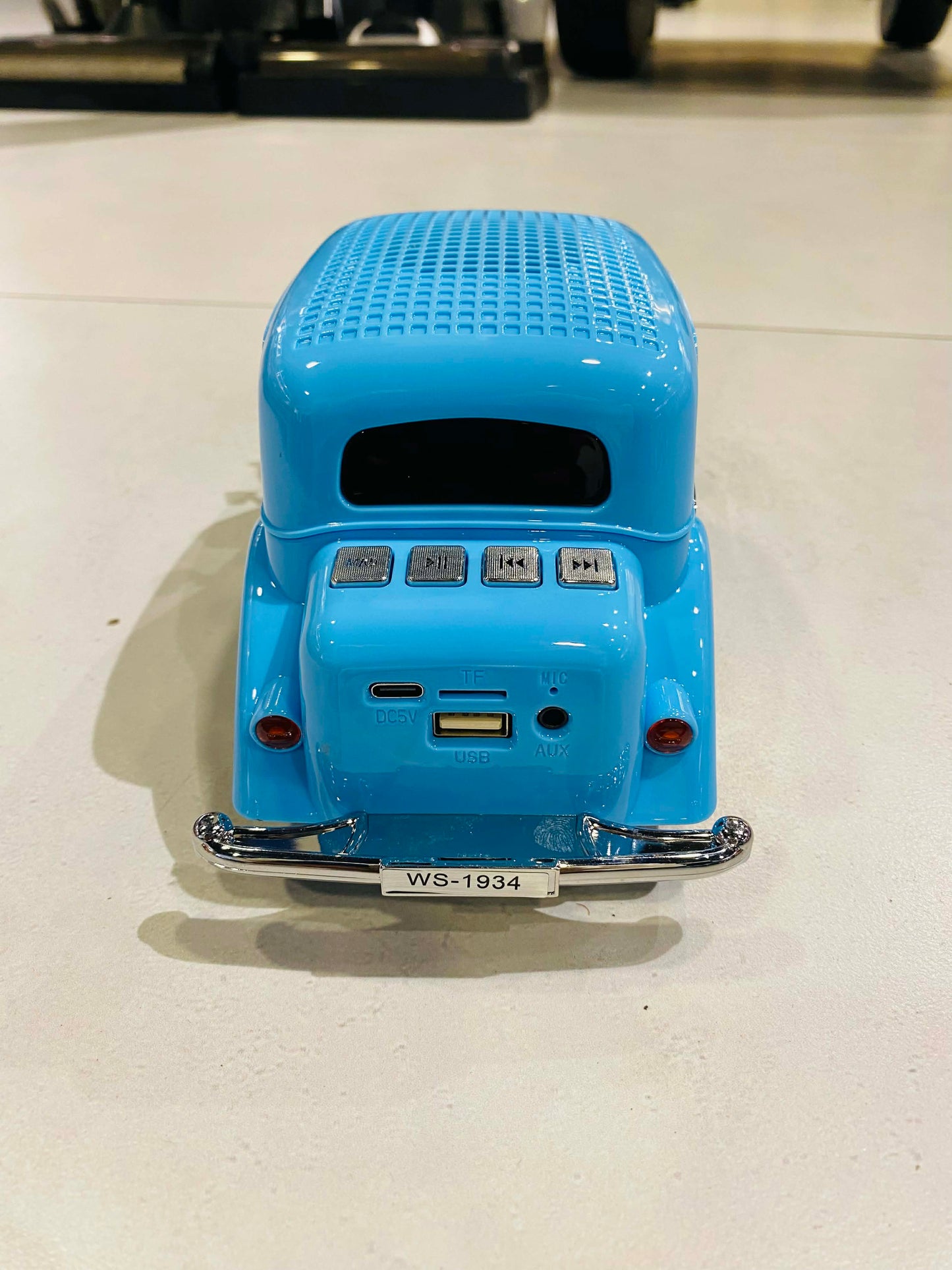 Premium Quality Vintage Car Bluetooth Speaker | High Bass | Premium Sound, Retro Style